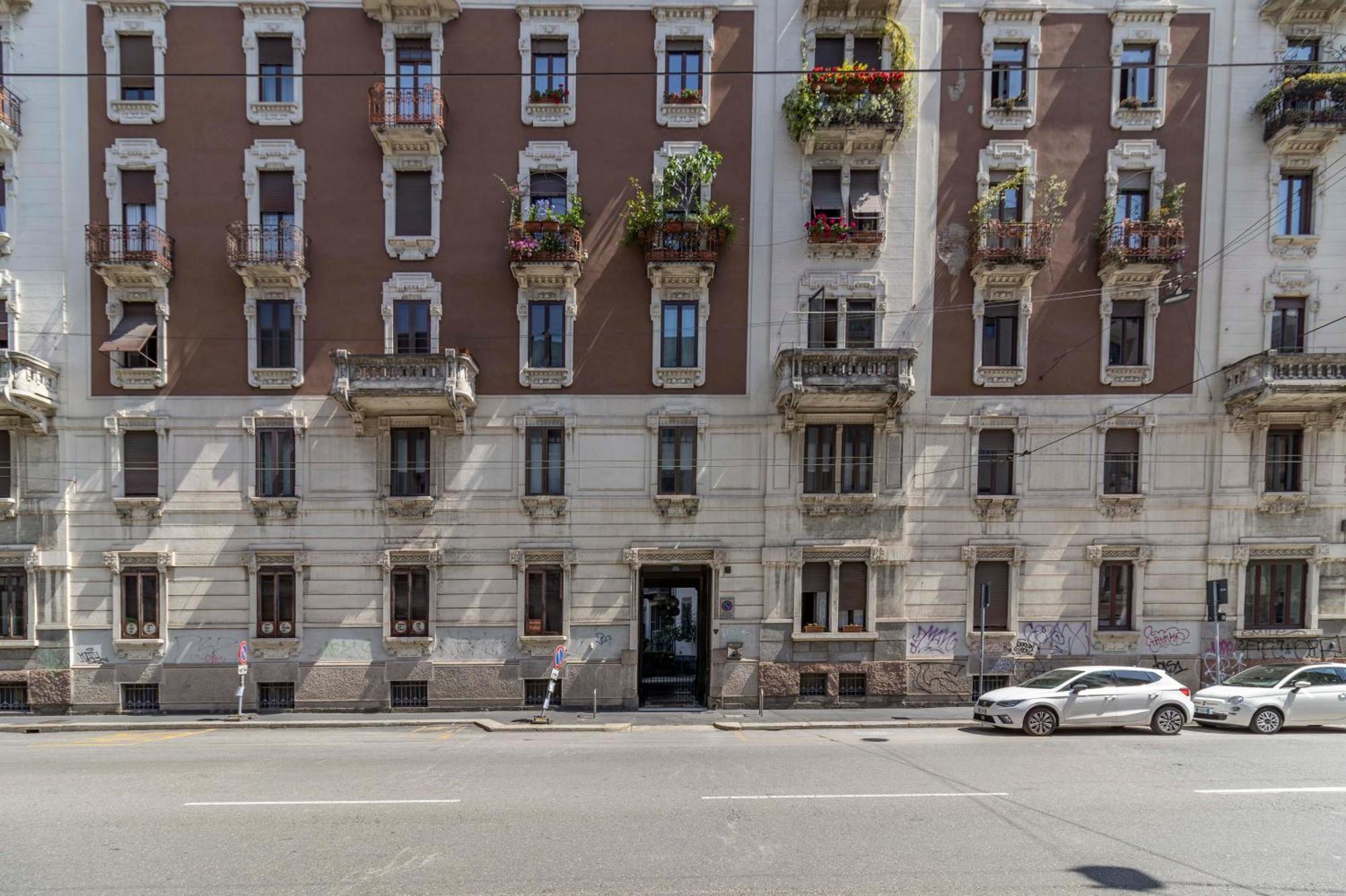 Stradivarius House - Carozzi Apartments Milano Exteriör bild